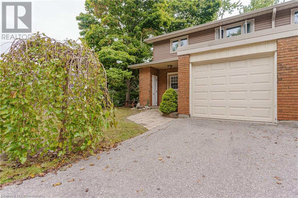 1270 GAINSBOROUGH Drive Unit# 11, Oakville, Ontario