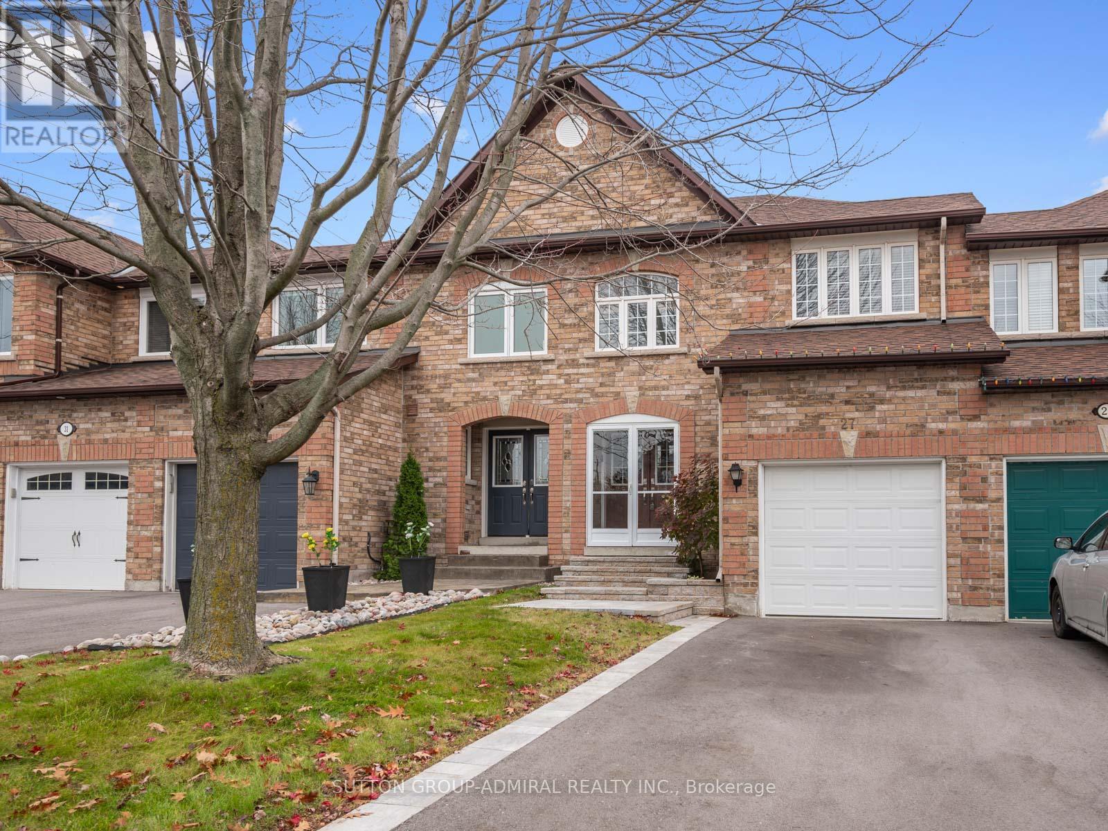 27 Bloomgate Cres, Richmond Hill, Ontario